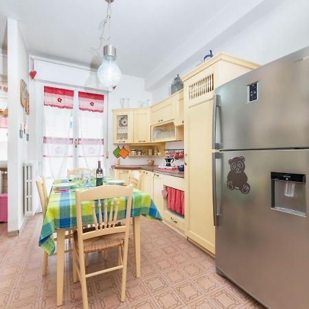 Flaminia Bright & Roomy Apartment Pesaro Eksteriør bilde