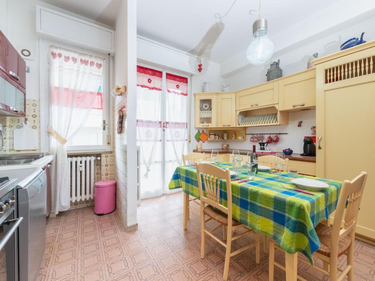 Flaminia Bright & Roomy Apartment Pesaro Eksteriør bilde
